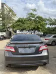 Toyota Camry SE 2.5L 2010 Launin Fari - 4