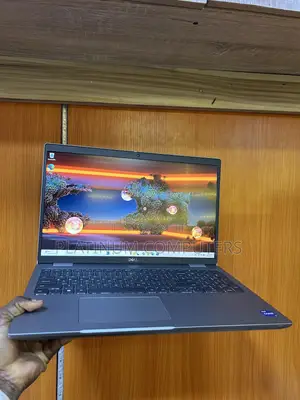 Dell Precision 3561 Laptop - Core i7, 16GB RAM, 512GB SSD