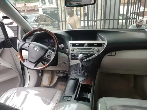 Lexus RX 350 SUV 2010 Fari - 1