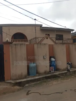 3bdrm Block na Flats a Mini Estate, Abule Egba
