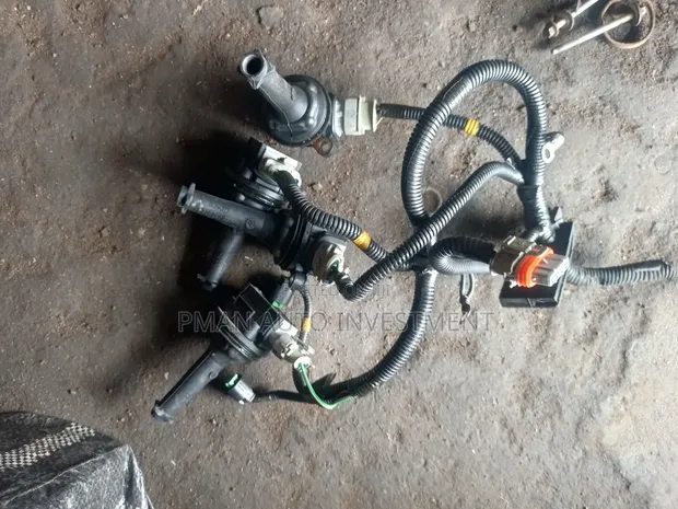 Volvo XC90 T5 Engine Coil and Wire Set (Used) - 1