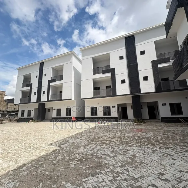 4 Bedroom Duplex don haya a Life Camp, Abuja - 1