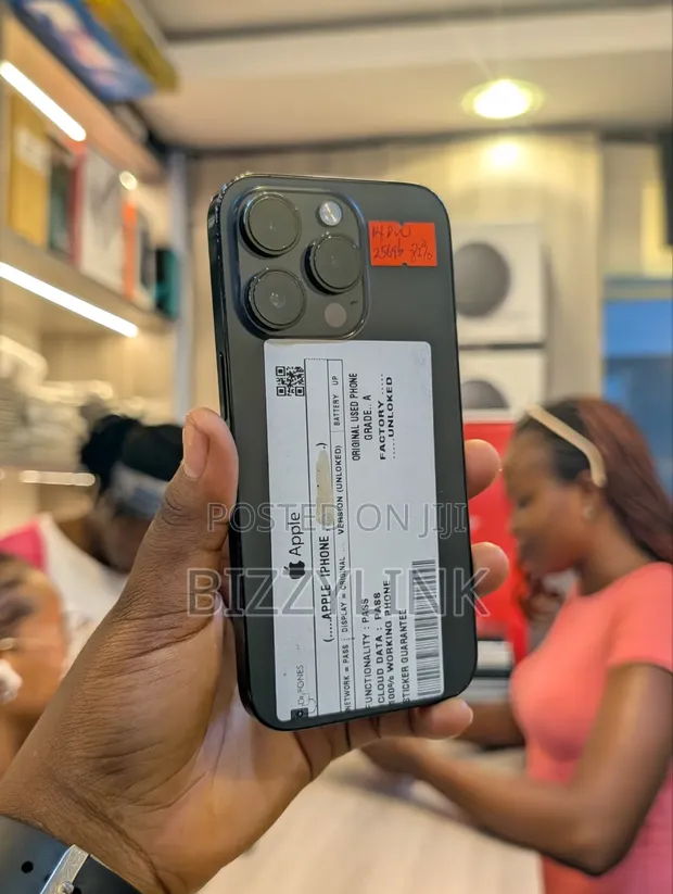 Apple iPhone 14 Pro 256GB Graphite - 1
