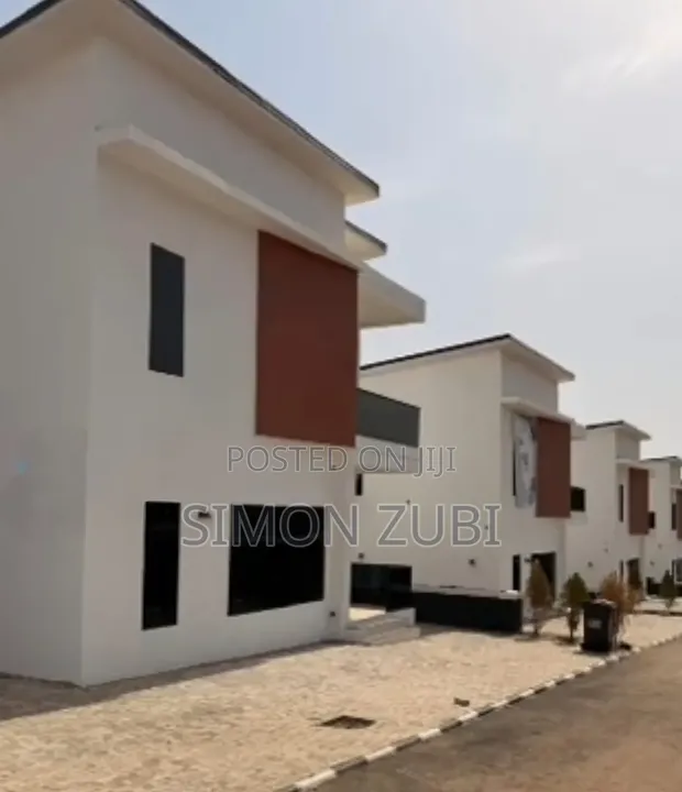6-Bedroom Duplex for Sale in Kaura, FCT - 1