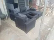 Babban Sofa Mai Siffar L tare da Kujera Daya da Teburin Tsakiya - 2