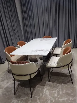 Home Interiors Dining Set Mai Girma (Mutane 6)