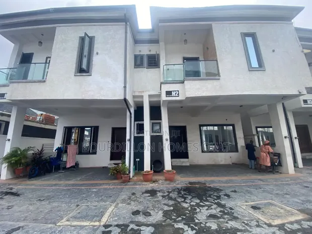 4 Bedroom Duplex don haya a Ikota Villa Estate, Lekki - 1