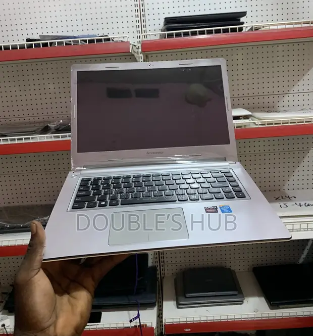 Lenovo IdeaPad S10 Laptop 8GB RAM, 500GB HDD - 1