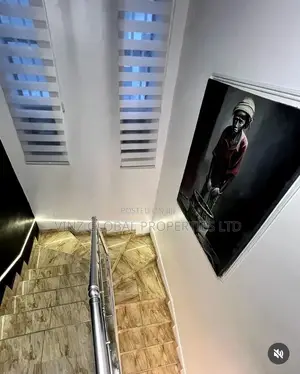 Luxury 4 Bedroom Duplex Apartment tare da PS5 & Pool