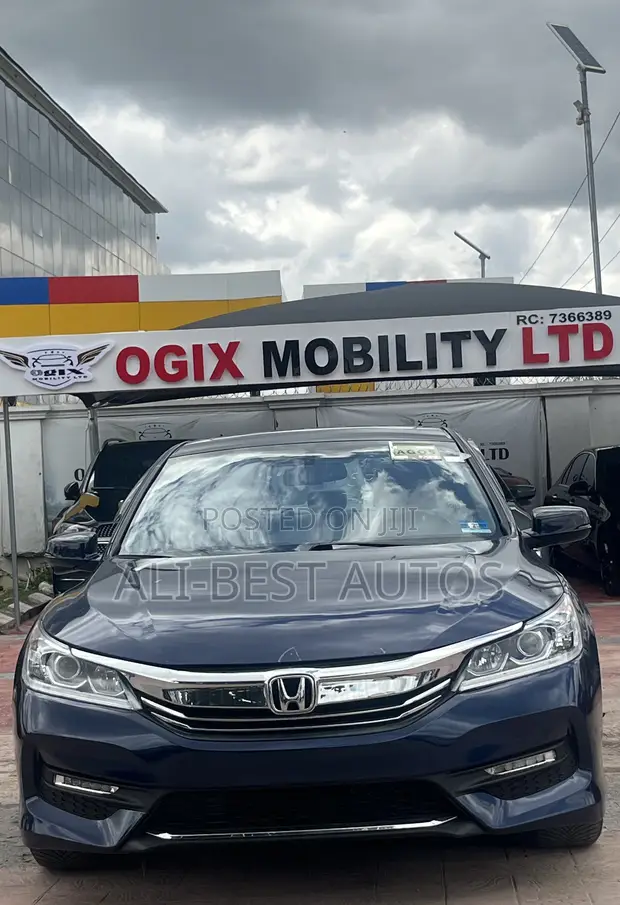 Honda Accord 2016 Blue - 1