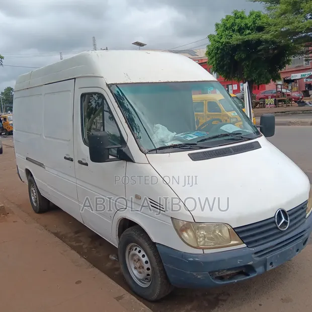 Mercedes-Benz Sprinter 1998 White - 1