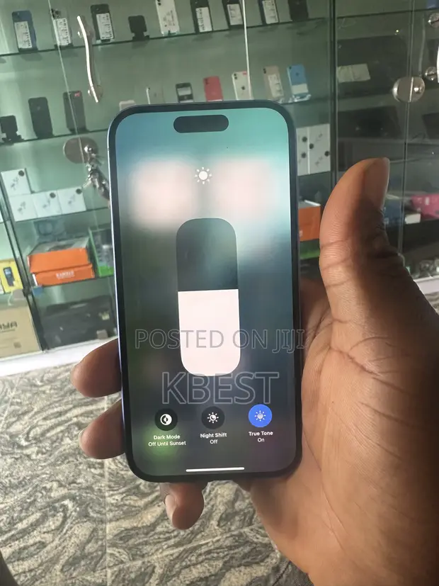 Apple iPhone 16 128GB Blue - 1