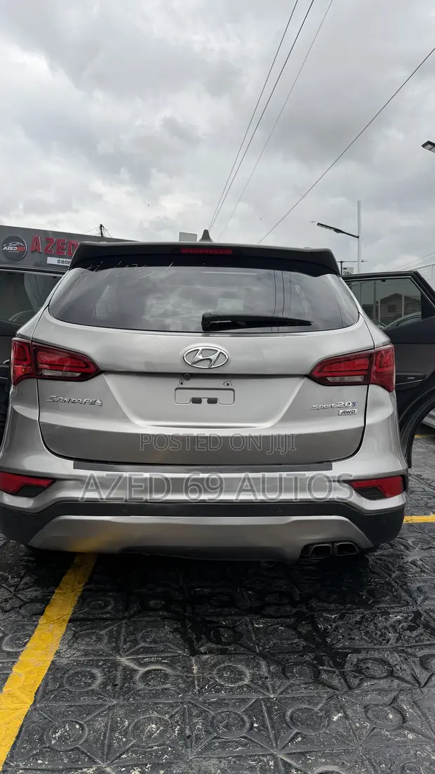 Hyundai Santa Fe SE Ultimate AWD 2017 Zinariya - 1