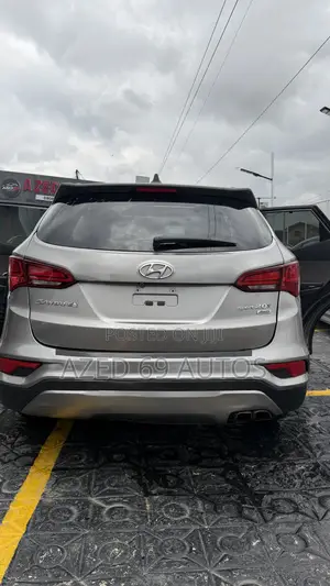 Hyundai Santa Fe SE Ultimate AWD 2017 Zinariya