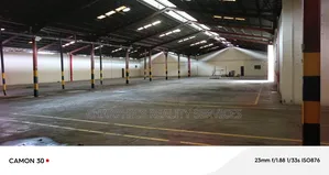 22,500sqft Wurin Ajiya Don Sawa, Hanyar Eric Moore, Surulere