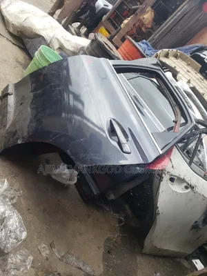 Kofa ta Baya ta Dama ta Lexus RX 350 (2010-2015)