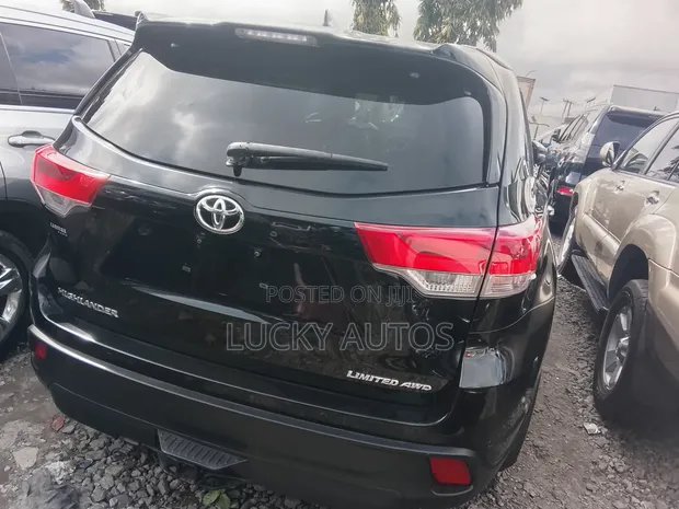 Toyota Highlander 2015 Black - 1
