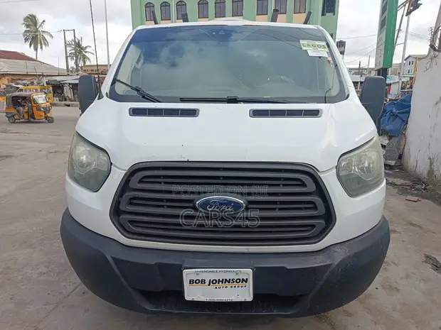 Ford Transit-350 Van 2015 White - 1