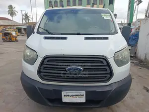 Ford Transit-350 Van 2015 White