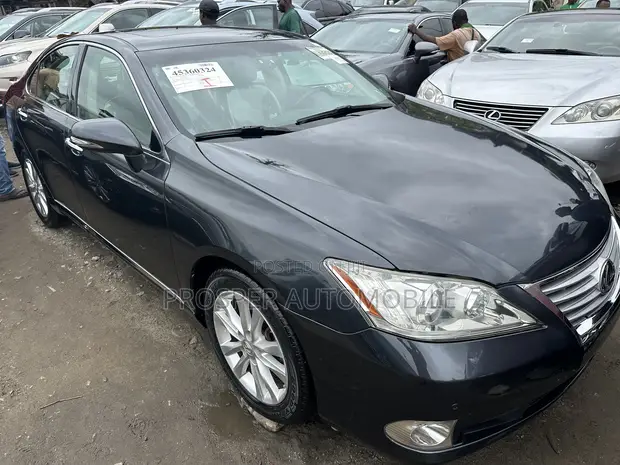 Lexus ES 350 2012 Black - 1