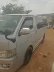 Toyota HiAce Commuter 2018 Silver - 2