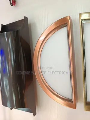 d.light LED Wall Bracket - Gold/Silver
