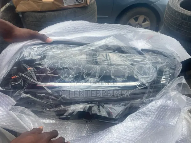 Brand New 4Touch Headlight for Toyota Land Cruiser Prado 2022 - 1