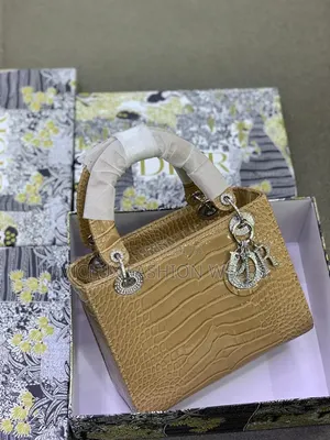 Babban Jakar Hannun Mata ta Christian Dior Mai Inganci