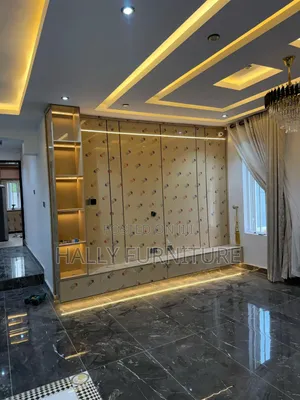 Hally Furniture TV Console Mai Haske