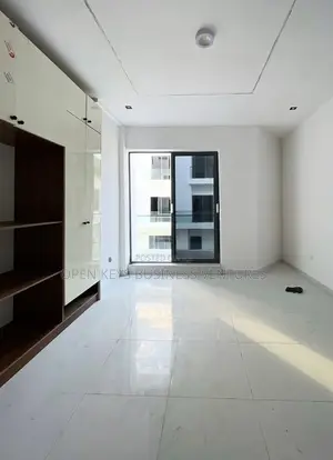 Wurin Zama Mai Dakuna 2 Mai Cikakken Kayan Saka a VGC, Lekki