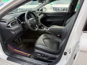 Toyota Camry 2022 Fari