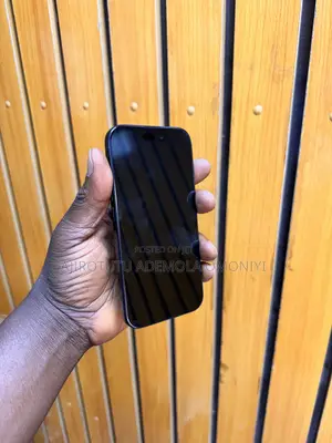 Apple iPhone 16 128GB Black (Used)
