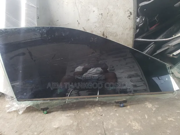 Toyota Camry Door Glass - Front Right (2012-2013) - 1