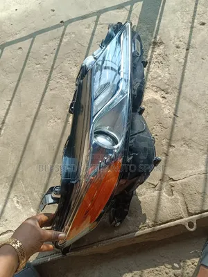 Tushen Hasken Baya na Toyota Camry XSE LED (2018-2020)