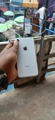 Apple iPhone XR 128GB White - 2