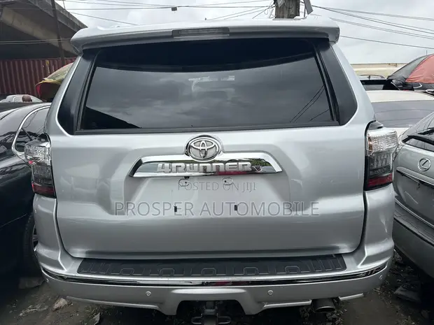 Toyota 4Runner Limited 2015 Silver - 1