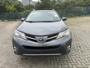 2015 Toyota RAV4 XLE AWD SUV