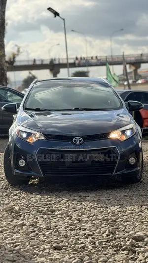 Toyota Corolla Sport 2015
