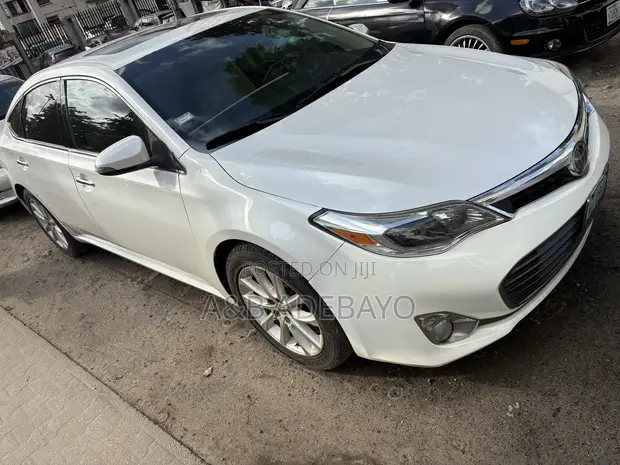 Toyota Avalon 2013 Fari - 1