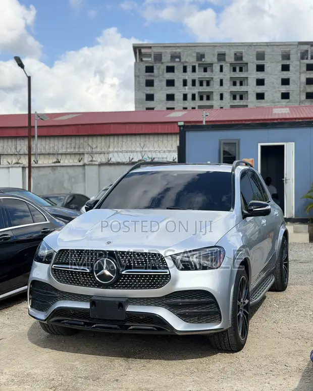 2021 Mercedes-Benz GLE350 Silver - 1
