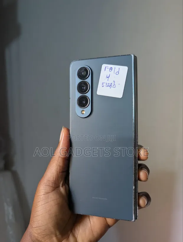 Samsung Galaxy Z Fold4 512GB Gray - 1