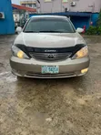 Toyota Camry 2005 Gold - 1