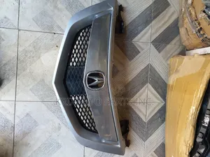Gurin Gaba na Honda MDX 2012