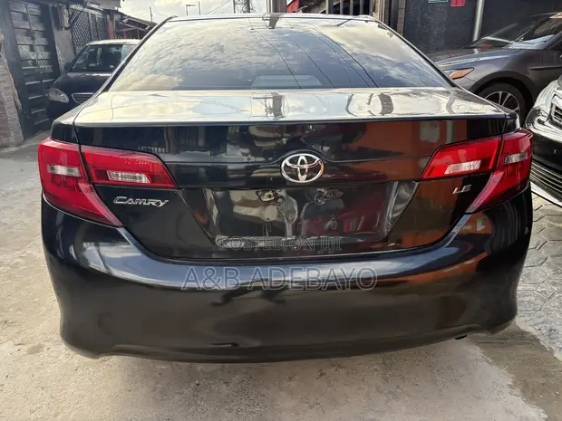 Toyota Camry 2011 Fari - 1
