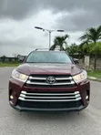 2015 Toyota Highlander XLE Burgundy SUV - 1