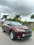 2015 Toyota Highlander XLE Burgundy SUV - 2