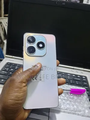 Tecno Spark 20 128GB Silver