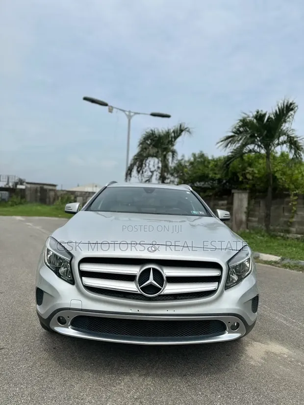 Mercedes-Benz GLA 250 2016 Silver - 1