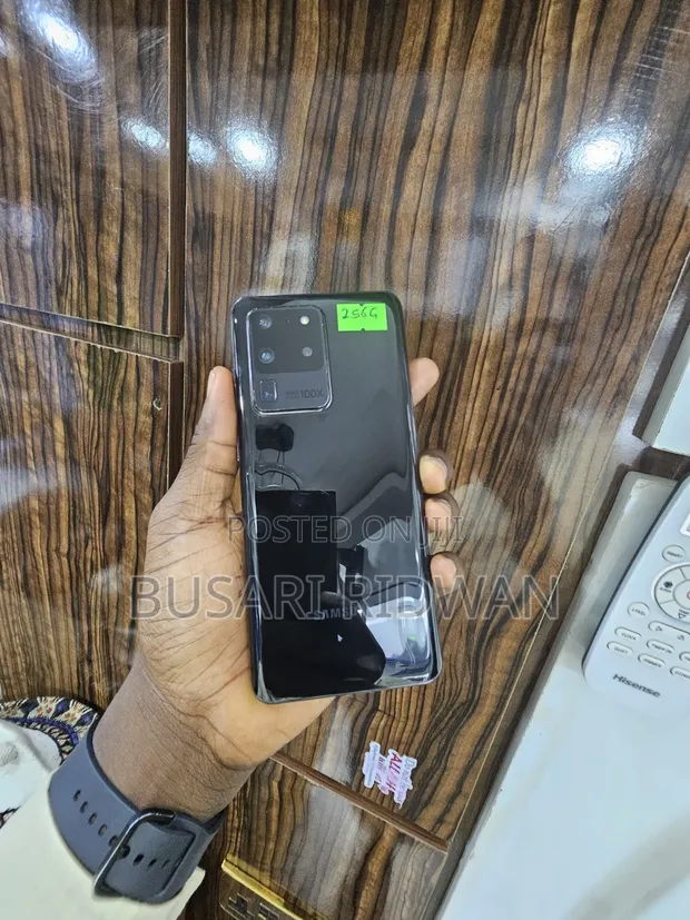 Samsung Galaxy S20 Ultra 5G 256GB Black - 1