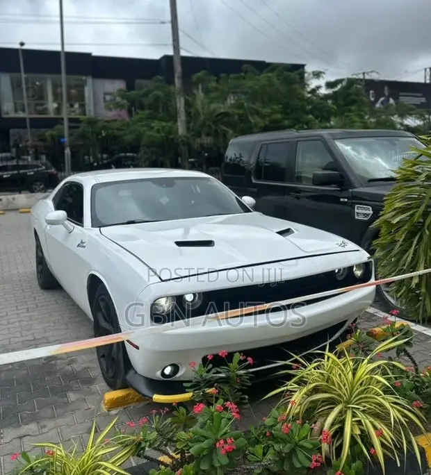 2017 Dodge Challenger SRT 392 RWD Coupe - 1